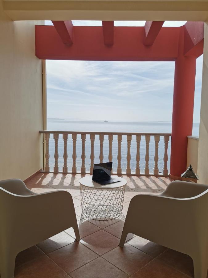 Marine Apartments Venetiko Paralia Agias Foteinis Exterior photo
