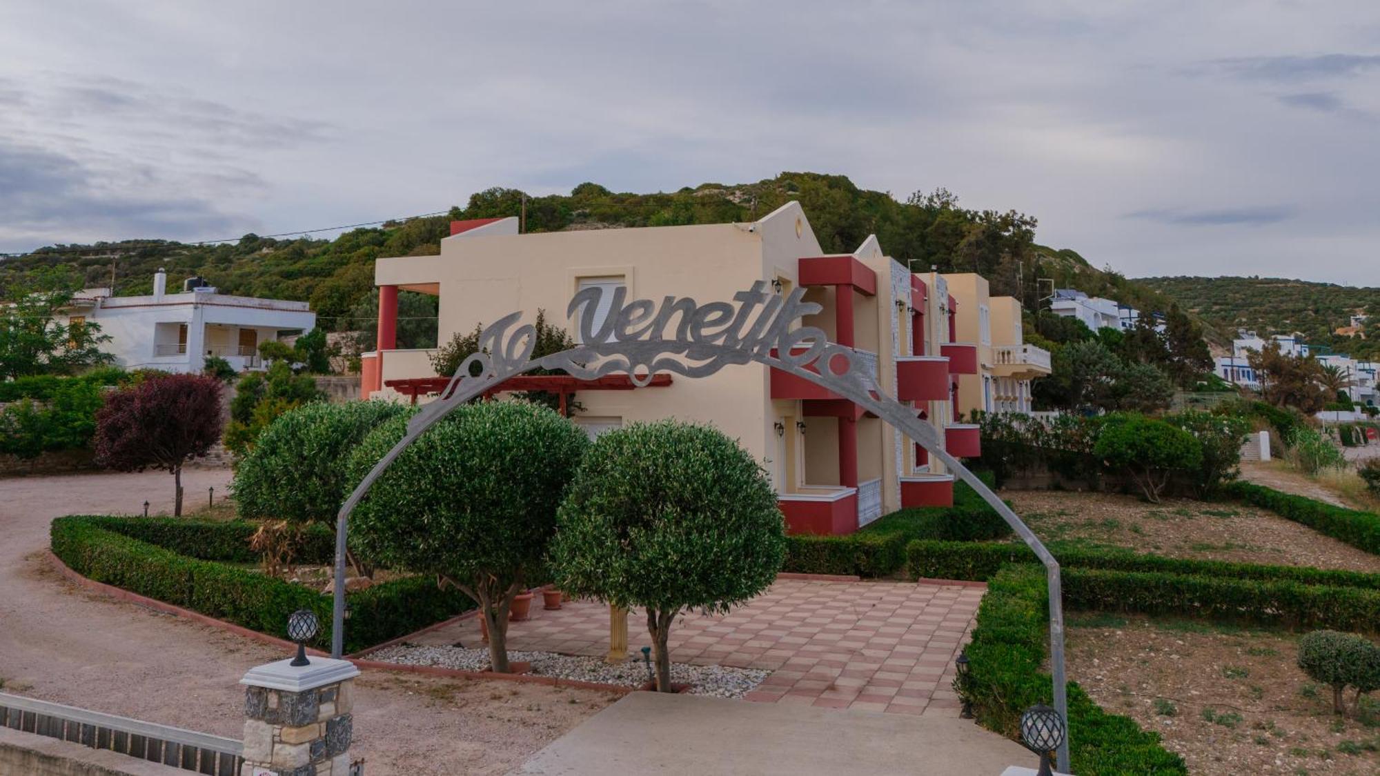 Marine Apartments Venetiko Paralia Agias Foteinis Exterior photo
